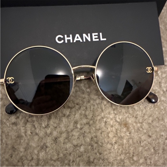 Authentic Chanel Gold Sunglasses - Picture 1 of 3